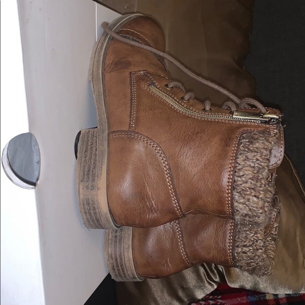 Aldo kids size 2 brown boots